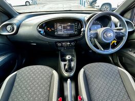 Toyota Aygo X VVT-I EDGE 2