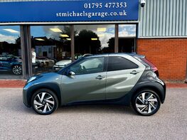 Toyota Aygo X VVT-I EDGE 11