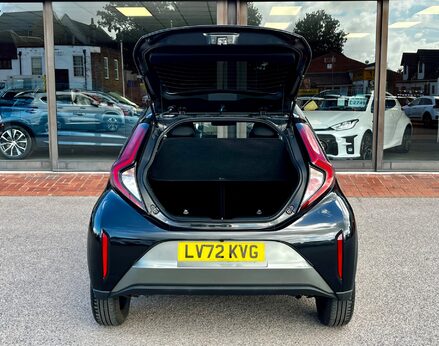 Toyota Aygo X VVT-I EDGE 57