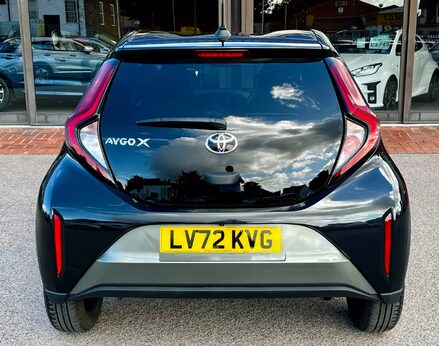 Toyota Aygo X VVT-I EDGE 6