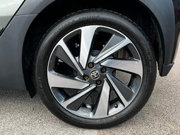 Toyota Aygo X VVT-I EDGE 14