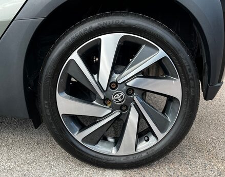 Toyota Aygo X VVT-I EDGE 14