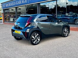 Toyota Aygo X VVT-I EDGE 8