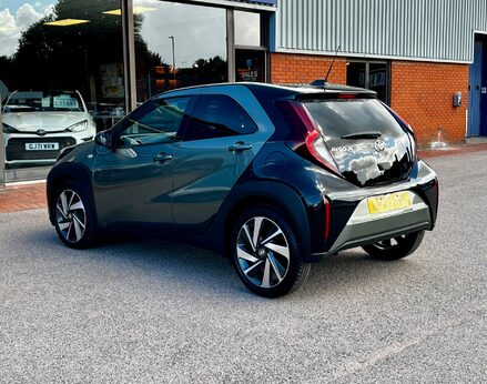 Toyota Aygo X VVT-I EDGE 9