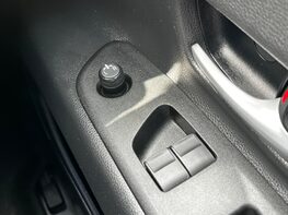 Toyota Aygo X VVT-I EDGE 53