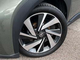 Toyota Aygo X VVT-I EDGE 3