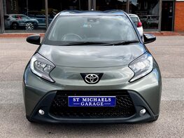 Toyota Aygo X VVT-I EDGE 5