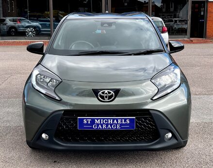 Toyota Aygo X VVT-I EDGE 5