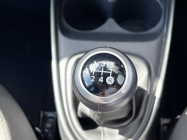 Toyota Aygo X VVT-I EDGE 47