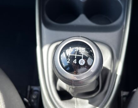 Toyota Aygo X VVT-I EDGE 47