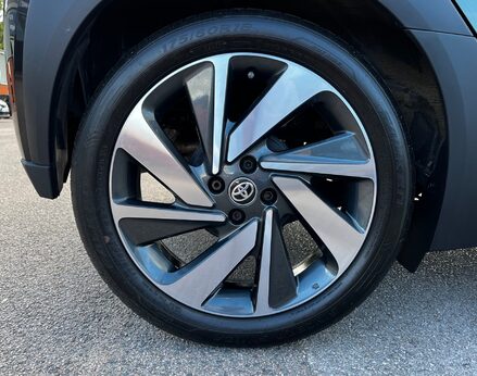 Toyota Aygo X VVT-I EDGE 15