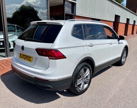 Volkswagen Tiguan Allspace LIFE TSI DSG 8