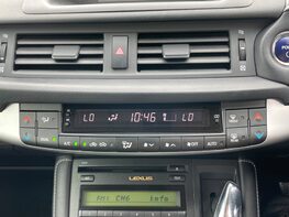 Lexus CT 200H ADVANCE 35