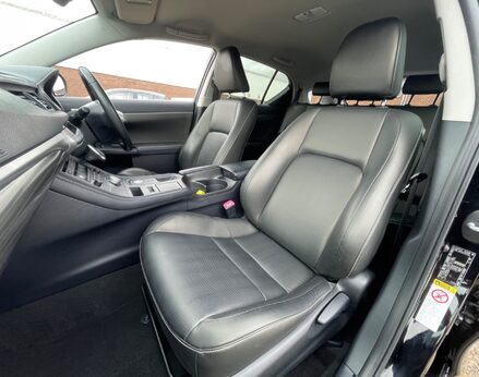 Lexus CT 200H ADVANCE 54