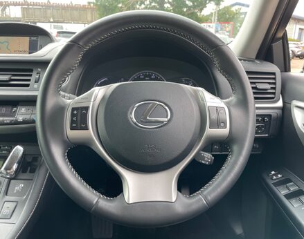 Lexus CT 200H ADVANCE 19