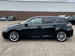 Lexus CT 200H ADVANCE 11