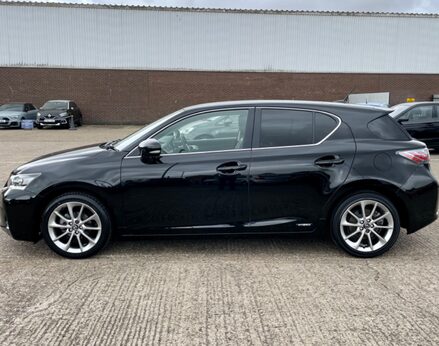 Lexus CT 200H ADVANCE 11
