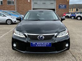Lexus CT 200H ADVANCE 5