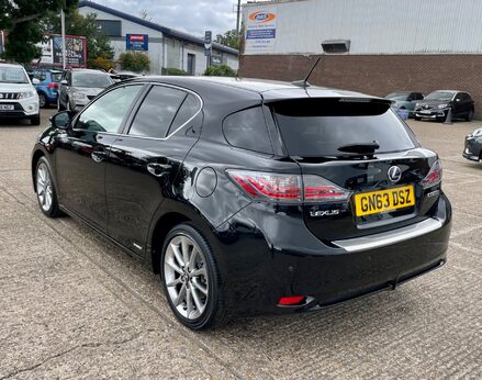 Lexus CT 200H ADVANCE 9
