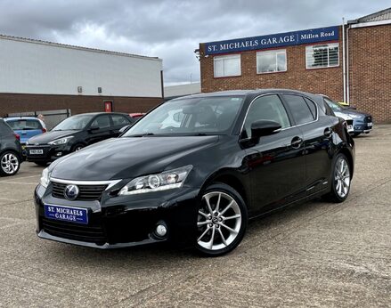 Lexus CT 200H ADVANCE 1