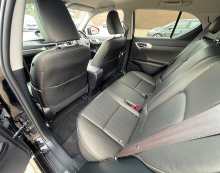 Lexus CT 200H ADVANCE 56