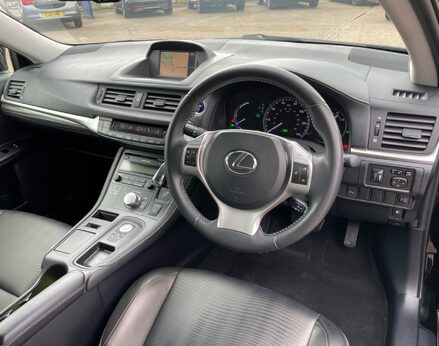 Lexus CT 200H ADVANCE 17