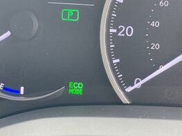 Lexus CT 200H ADVANCE 27