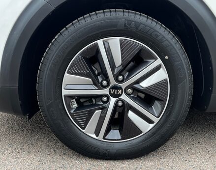 Kia Niro 2 13