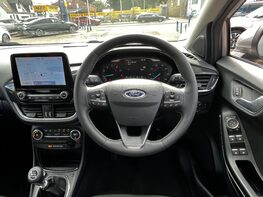 Ford Puma TITANIUM 19