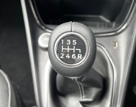 Ford Puma TITANIUM 54