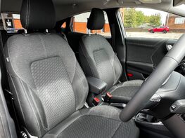 Ford Puma TITANIUM 64
