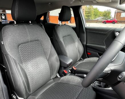 Ford Puma TITANIUM 64