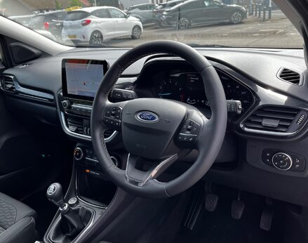 Ford Puma TITANIUM 18