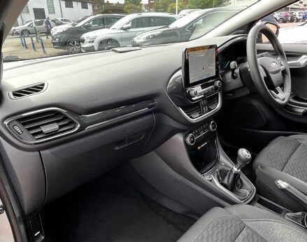 Ford Puma TITANIUM 17