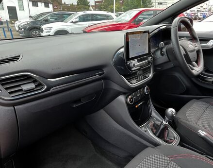 Ford Puma ST-LINE MHEV 17