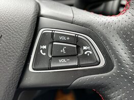 Ford Ecosport ST-LINE 52