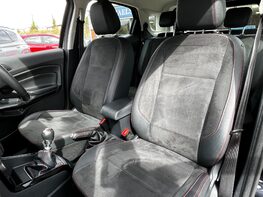 Ford Ecosport ST-LINE 57