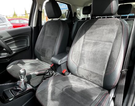 Ford Ecosport ST-LINE 57