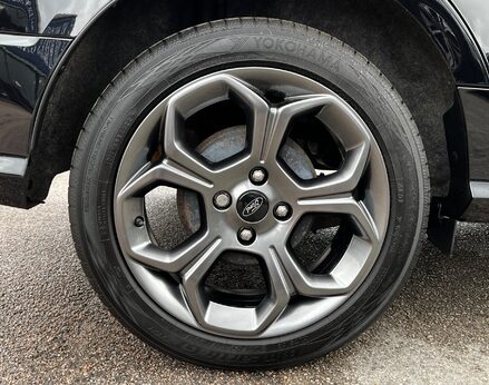Ford Ecosport ST-LINE 15