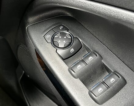 Ford Ecosport ST-LINE 56