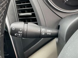 Renault Captur SIGNATURE X NAV TCE 44