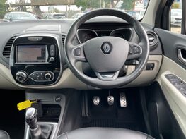Renault Captur SIGNATURE X NAV TCE 18