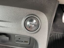 Renault Captur SIGNATURE X NAV TCE 38