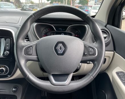 Renault Captur SIGNATURE X NAV TCE 19