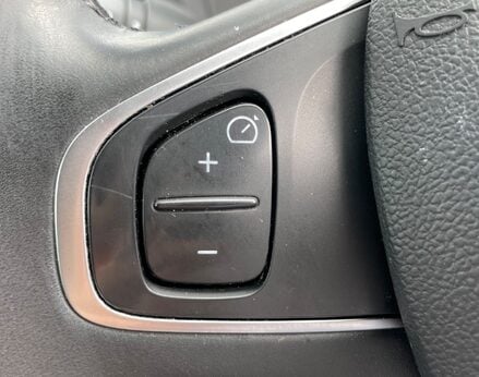 Renault Captur SIGNATURE X NAV TCE 42