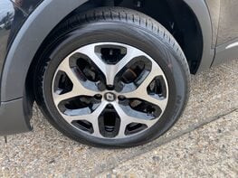 Renault Captur SIGNATURE X NAV TCE 3
