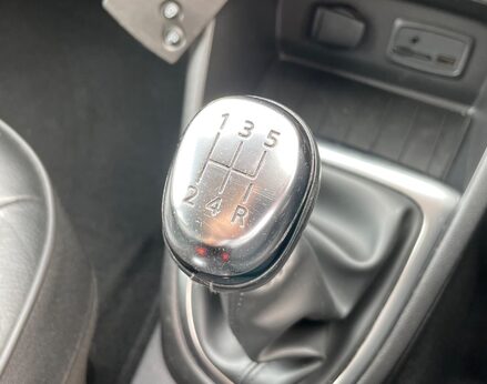 Renault Captur SIGNATURE X NAV TCE 40