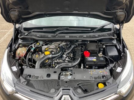Renault Captur SIGNATURE X NAV TCE