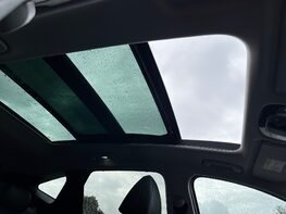 Hyundai TUCSON T-GDI ULTIMATE 82
