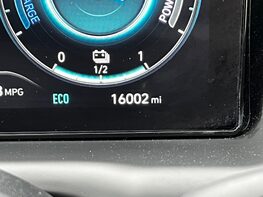 Hyundai TUCSON T-GDI ULTIMATE 27
